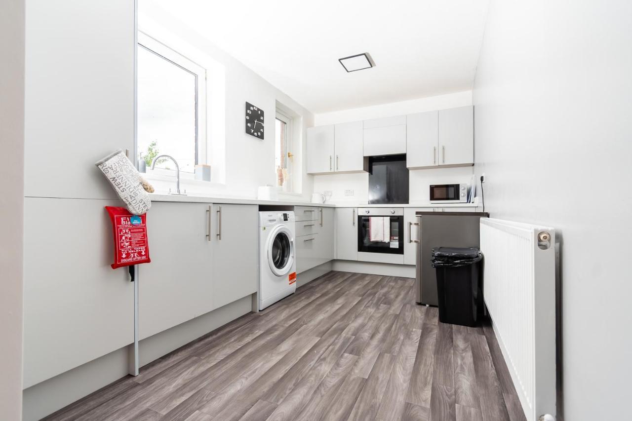 Greenbourne - 4 Bedrooms Sleeps 8 Free Parking Gateshead Eksteriør bilde