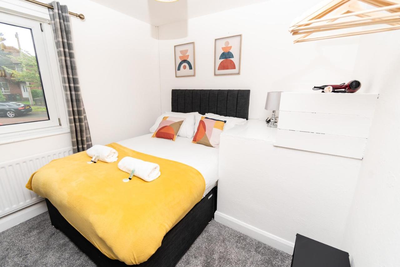 Greenbourne - 4 Bedrooms Sleeps 8 Free Parking Gateshead Eksteriør bilde
