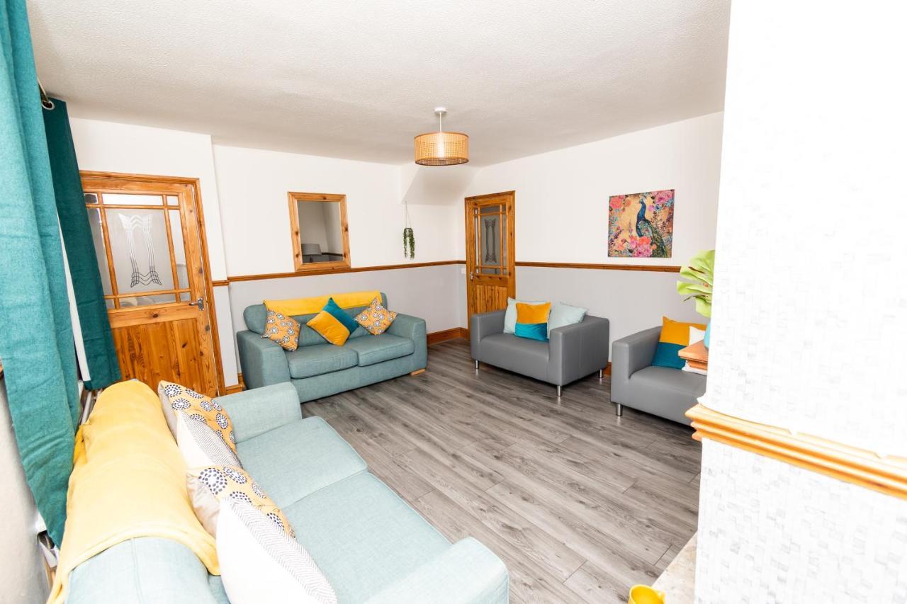 Greenbourne - 4 Bedrooms Sleeps 8 Free Parking Gateshead Eksteriør bilde